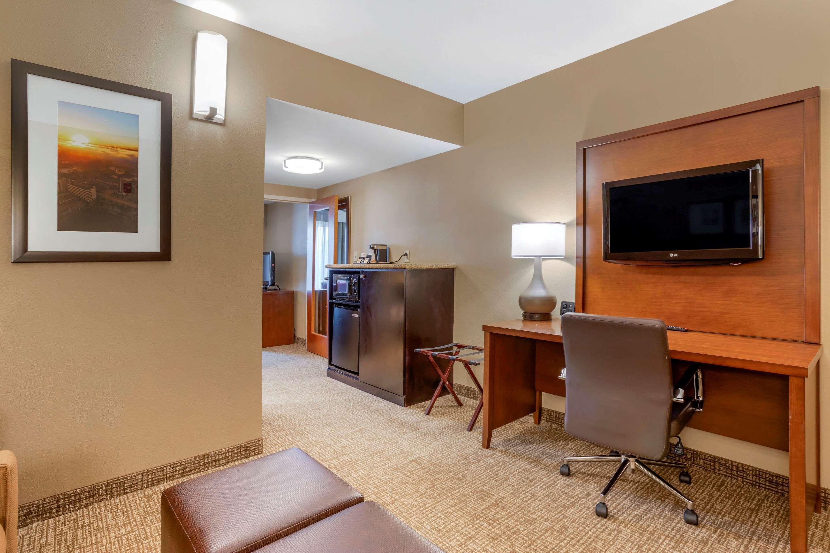 Comfort Suites North Knoxville Exterior foto